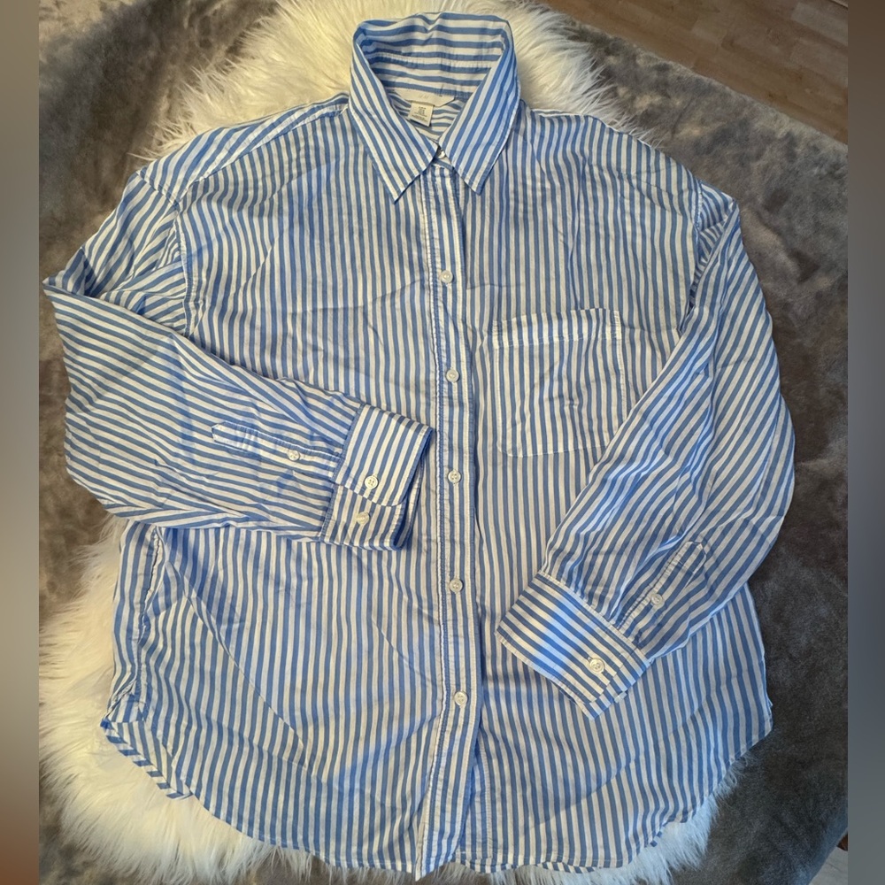 H&M Light Blue and White Striped Casual Shirt